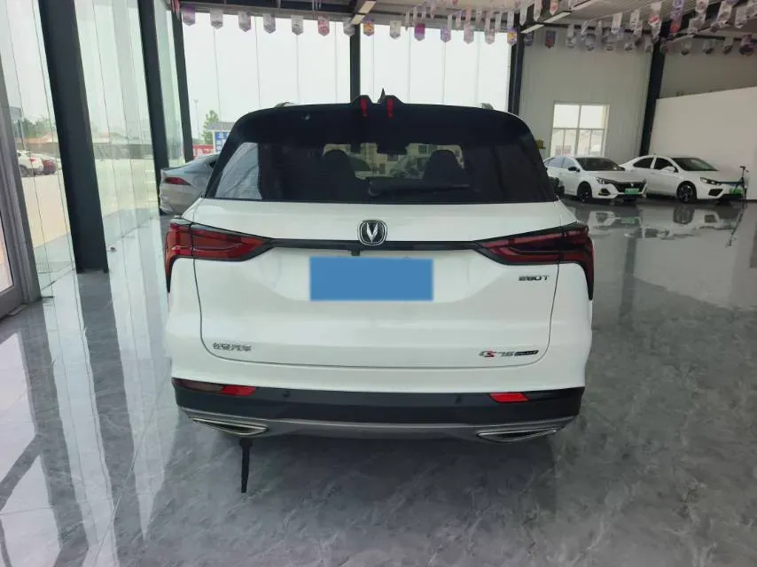 2022 ChangAn CS75 Plus 1.5T 178HP L4 6AT,autocango,china used car exporter,china ev exporter,chinese used car exporter,chinese used ev exporter