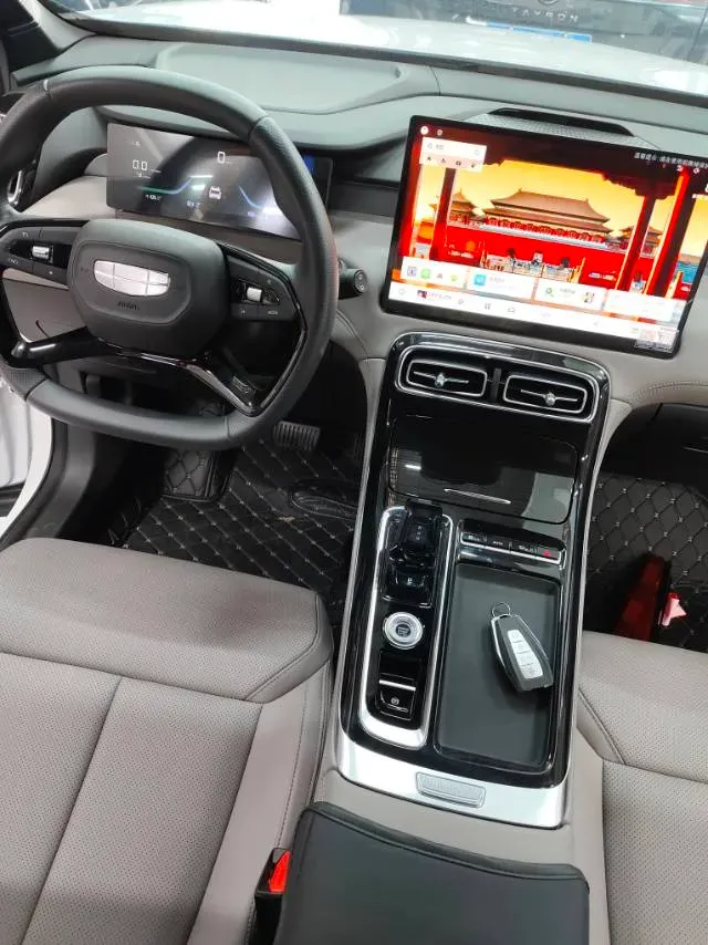 2025 Geely StarRay 1.5T 181HP L4 7DCT,autocango,china used car exporter,china ev exporter,chinese used car exporter,chinese used ev exporter