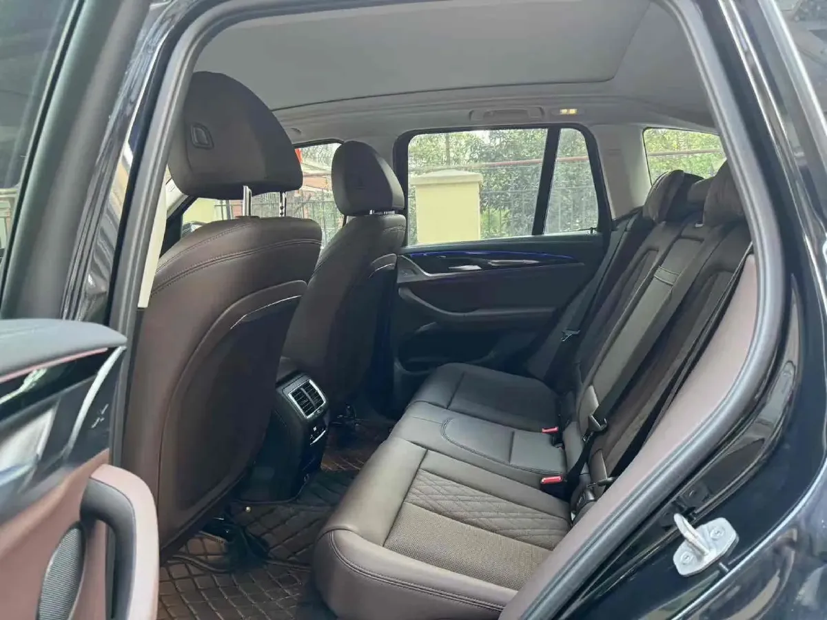 2022 BMW X3 2.0T 184HP L4 8AT,autocango,china used car exporter,china ev exporter,chinese used car exporter,chinese used ev exporter