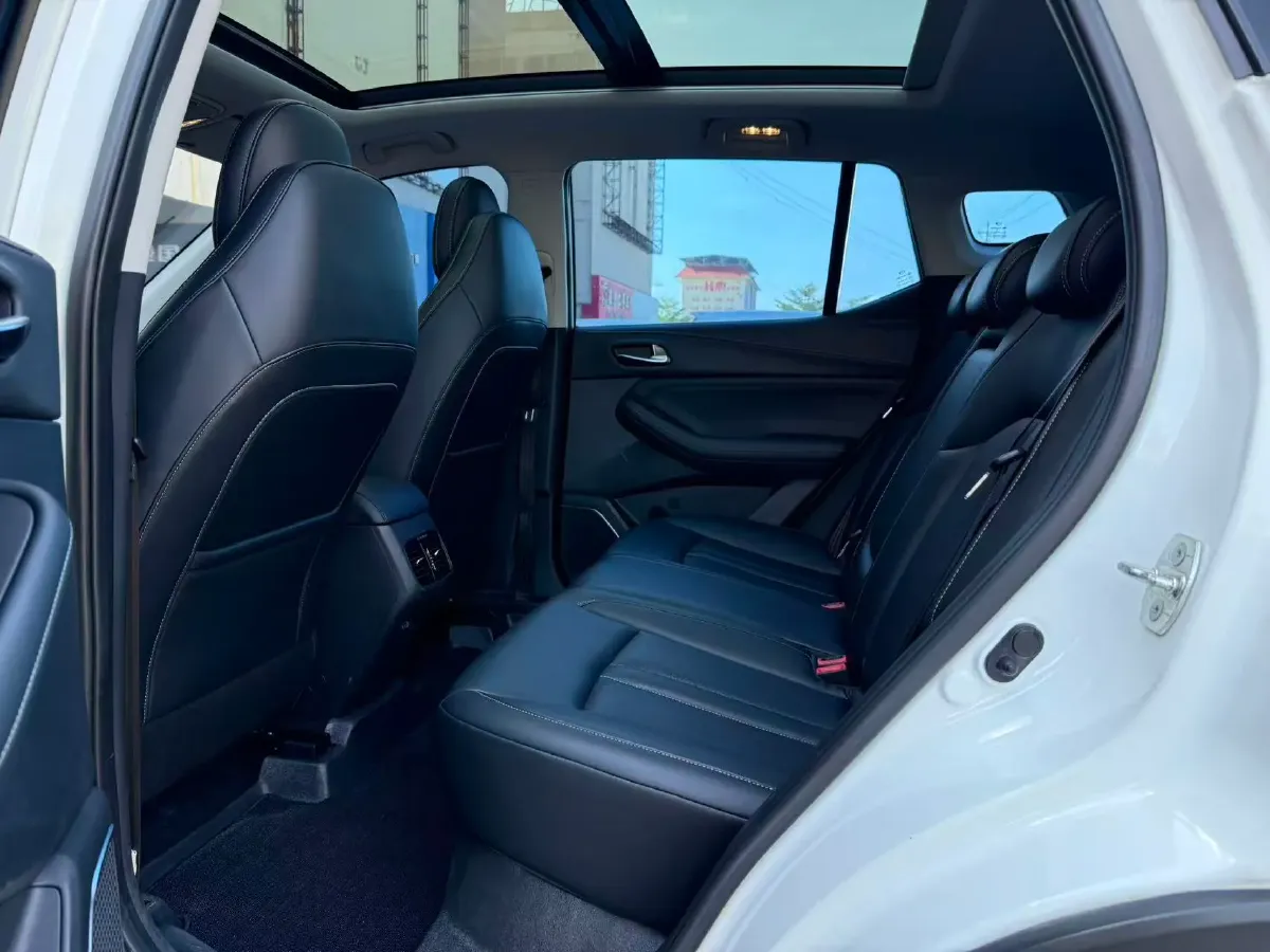 2022 GAC Trumpchi GS4 1.5T 169HP L4 6AT,autocango,china used car exporter,china ev exporter,chinese used car exporter,chinese used ev exporter