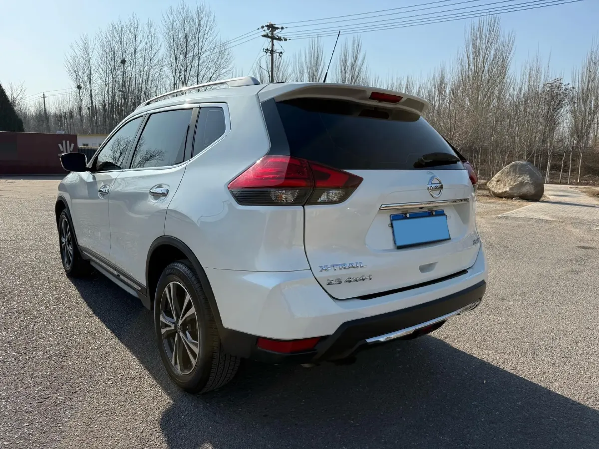 2021 Nissan X-Trail 2.5L 181HP L4 CVT,autocango,china used car exporter,china ev exporter,chinese used car exporter,chinese used ev exporter