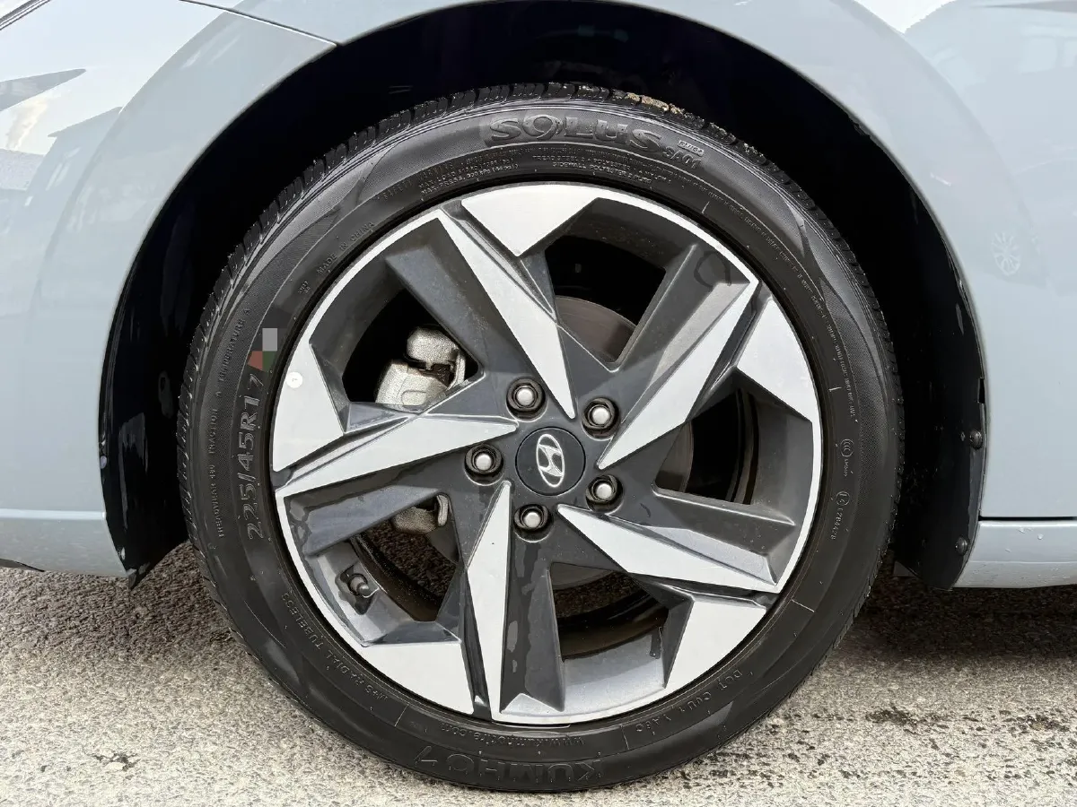 2021 Hyundai Elantra 1.5L 115HP L4 CVT,autocango,china used car exporter,china ev exporter,chinese used car exporter,chinese used ev exporter