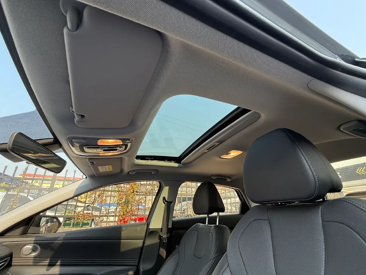 2021 Hyundai Elantra 1.5L 115HP L4 CVT,autocango,china used car exporter,china ev exporter,chinese used car exporter,chinese used ev exporter