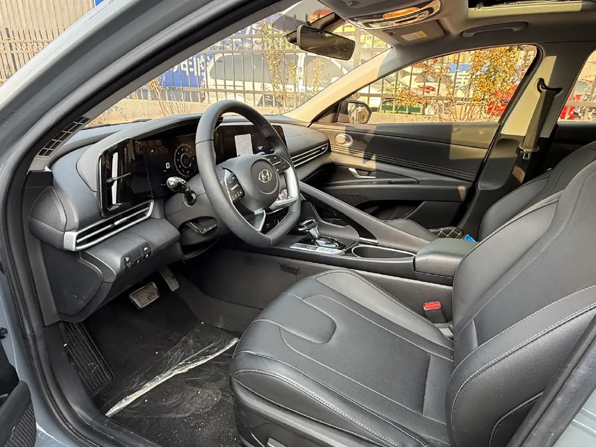 2021 Hyundai Elantra 1.5L 115HP L4 CVT,autocango,china used car exporter,china ev exporter,chinese used car exporter,chinese used ev exporter