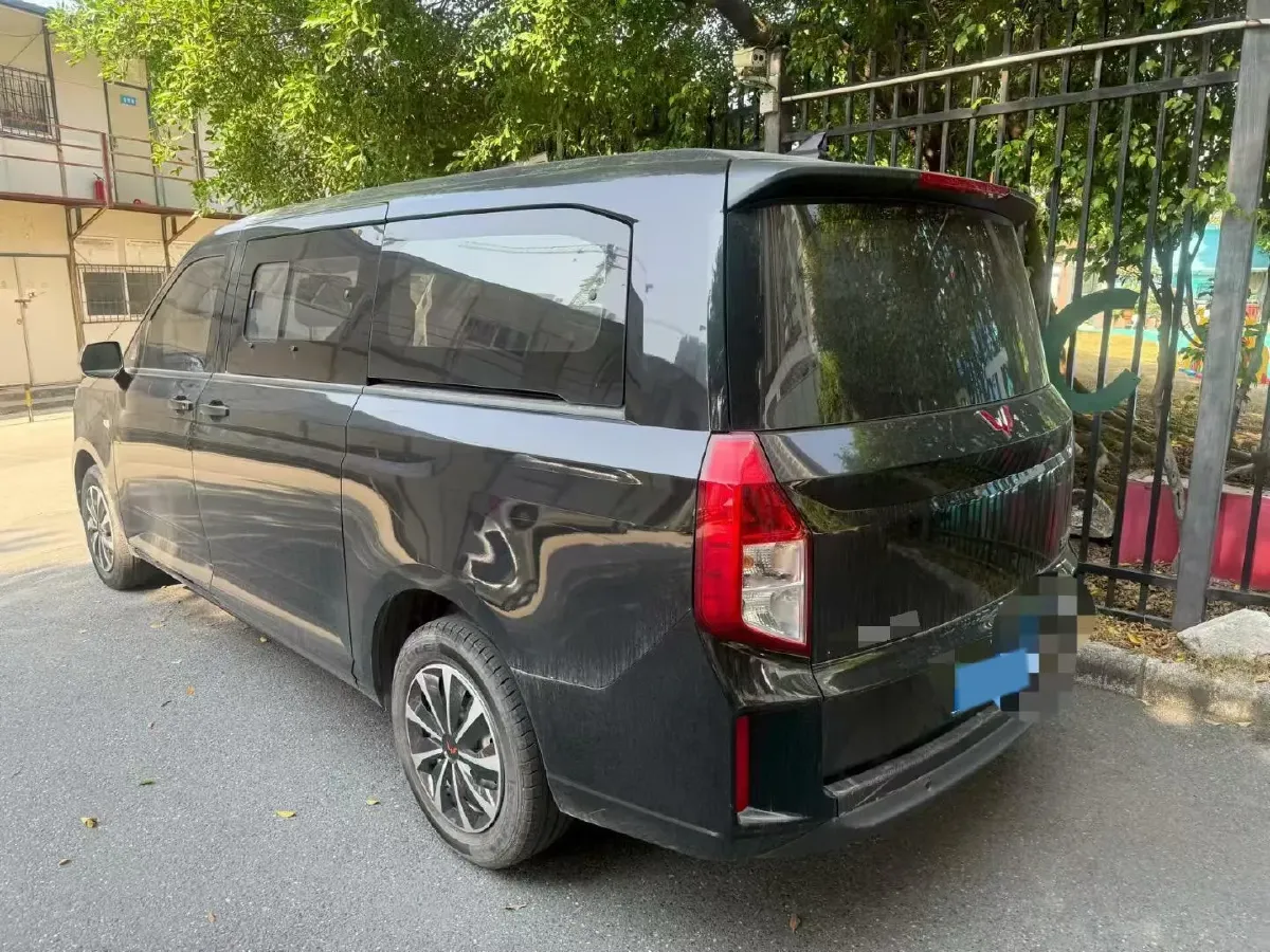 2021 WuLing ZhengChen 1.5T 147HP L4 6MT,autocango,china used car exporter,china ev exporter,chinese used car exporter,chinese used ev exporter