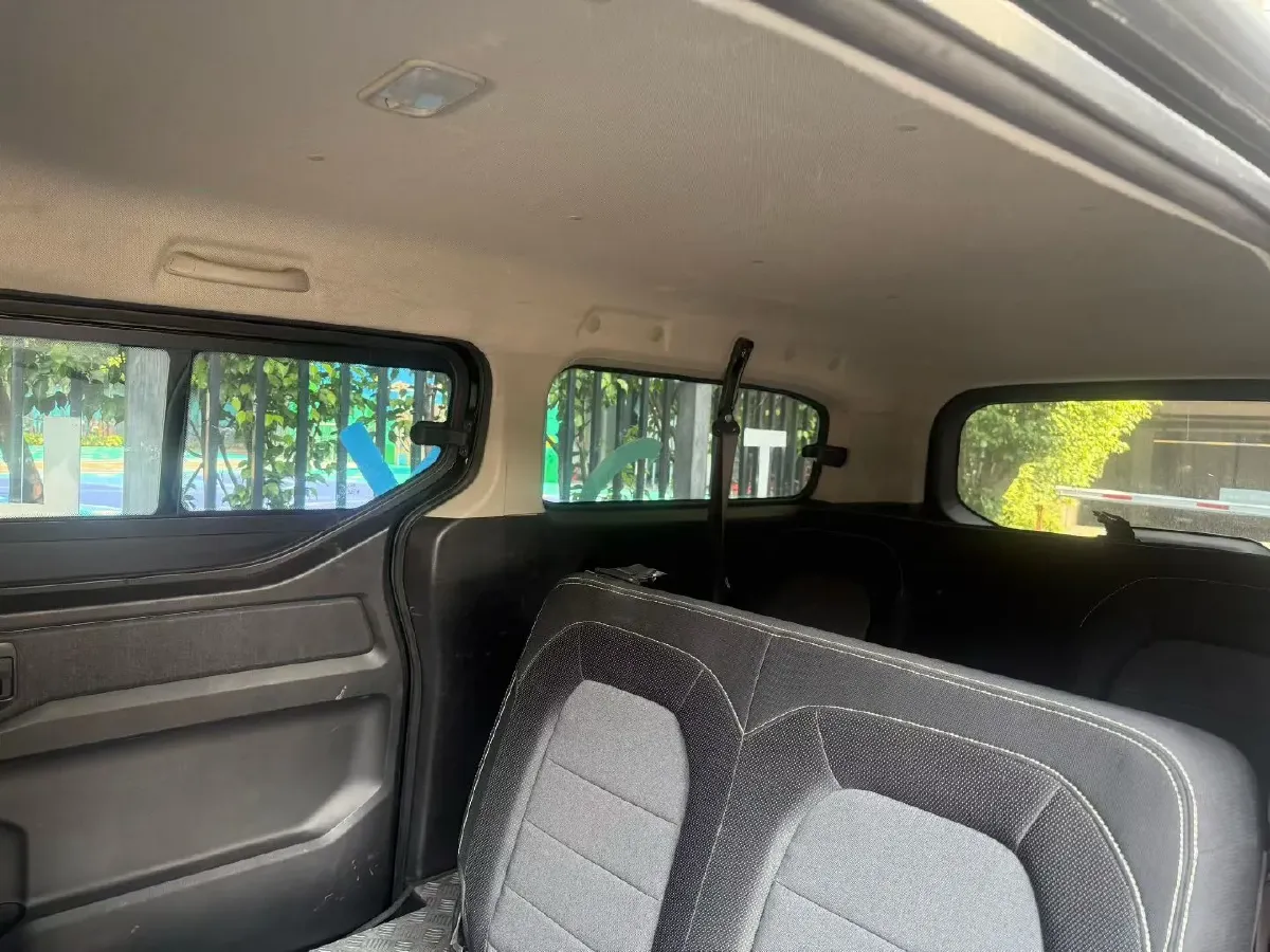 2021 WuLing ZhengChen 1.5T 147HP L4 6MT,autocango,china used car exporter,china ev exporter,chinese used car exporter,chinese used ev exporter