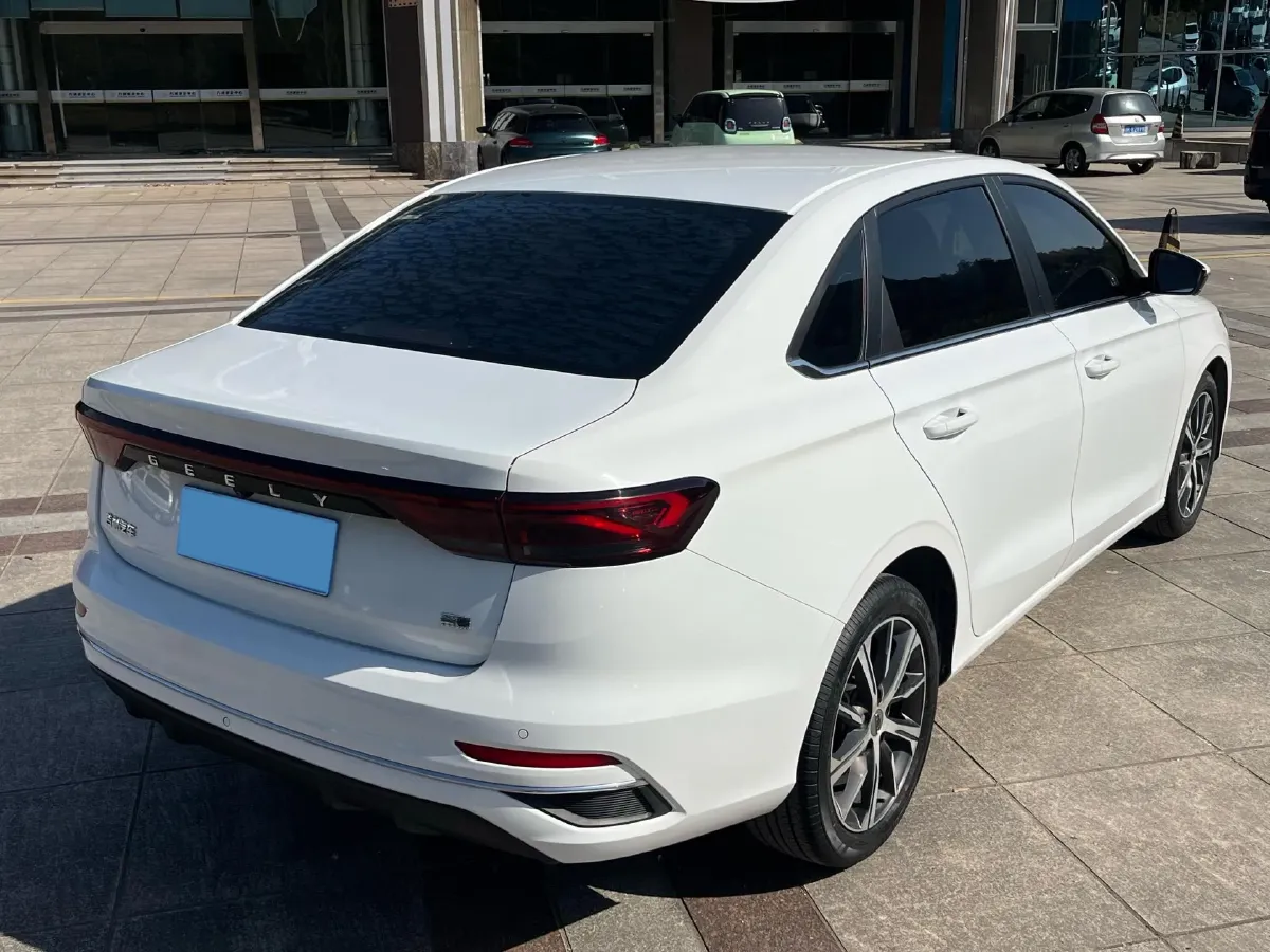 2022 Geely Emgrand 1.5L 114HP L4 CVT,autocango,china used car exporter,china ev exporter,chinese used car exporter,chinese used ev exporter