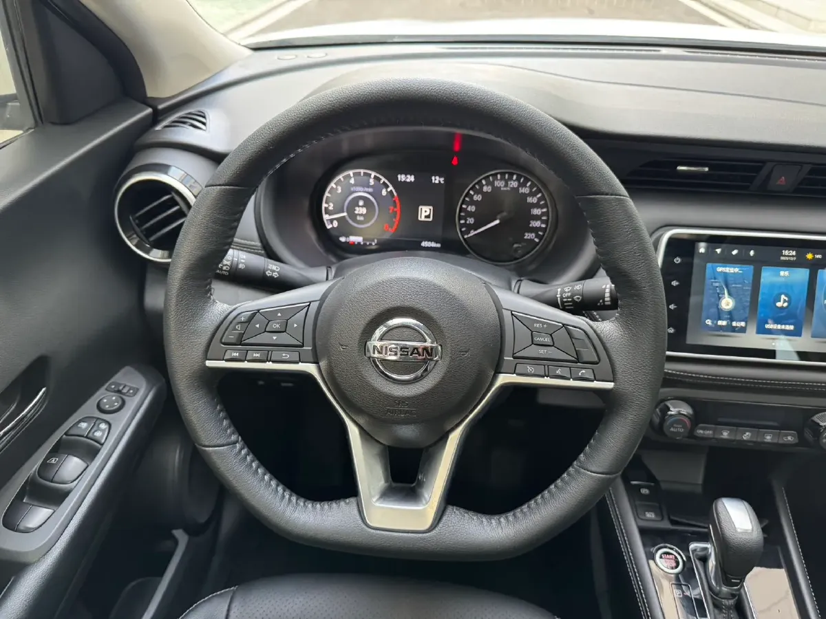 2022 Nissan Kicks 1.5L 122HP L4 CVT,autocango,china used car exporter,china ev exporter,chinese used car exporter,chinese used ev exporter