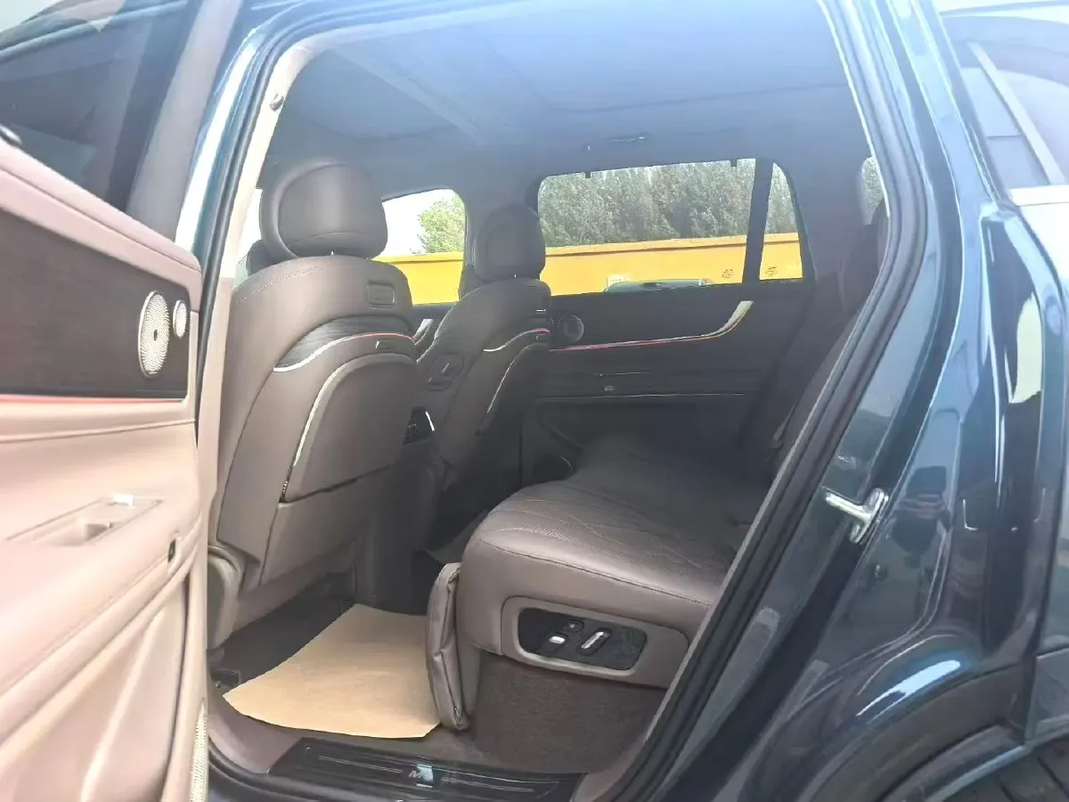 2024 AITO AITO M9 BEV 100KWH,autocango,china used car exporter,china ev exporter,chinese used car exporter,chinese used ev exporter