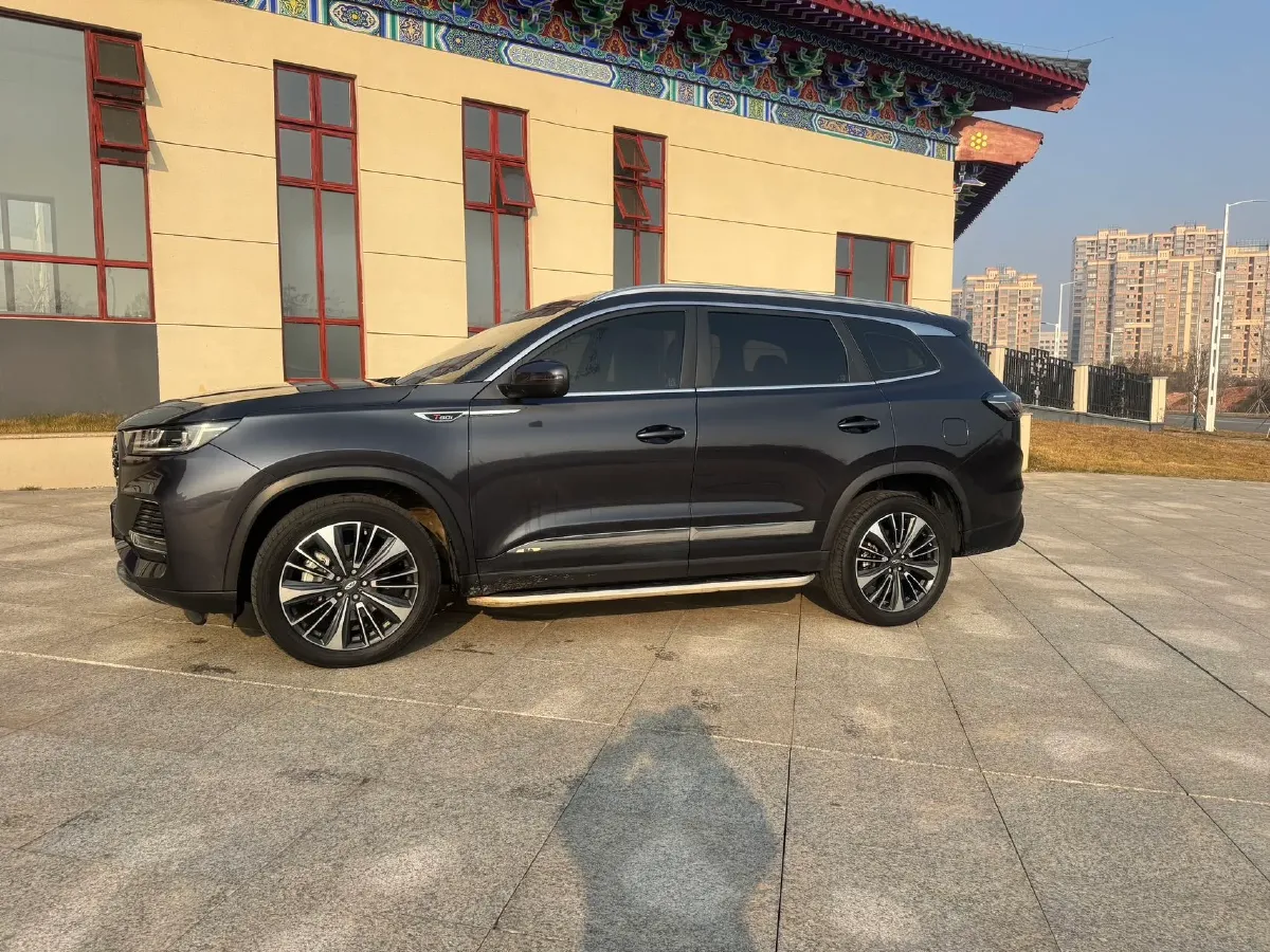 2022 Chery Tiggo 8 Plus 2.0T 254HP L4 7DCT,autocango,china used car exporter,china ev exporter,chinese used car exporter,chinese used ev exporter