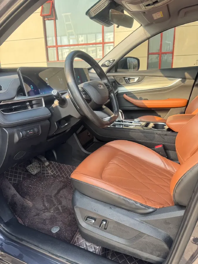 2022 Chery Tiggo 8 Plus 2.0T 254HP L4 7DCT,autocango,china used car exporter,china ev exporter,chinese used car exporter,chinese used ev exporter