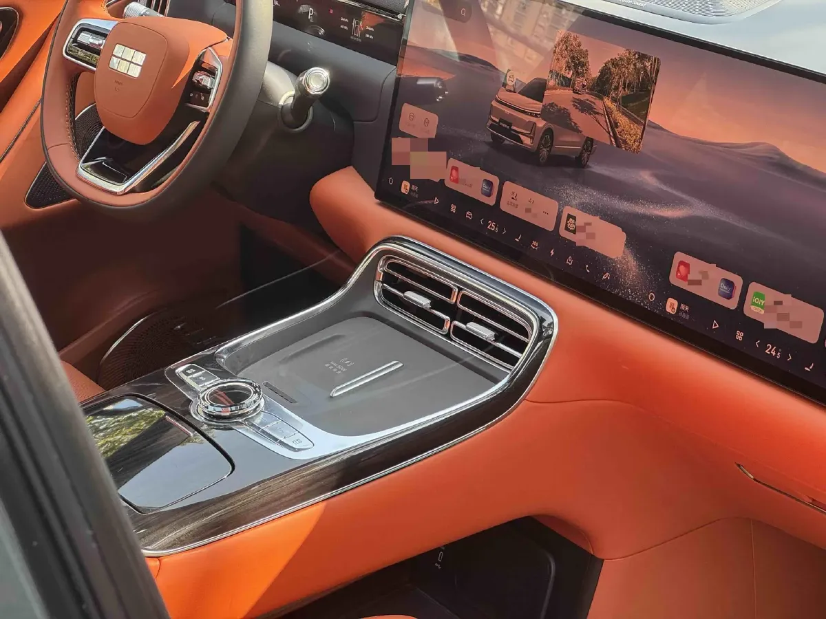 2025 Volkswagen Tiguan L 2.0T 220HP L4 7DCT,autocango,china used car exporter,china ev exporter,chinese used car exporter,chinese used ev exporter