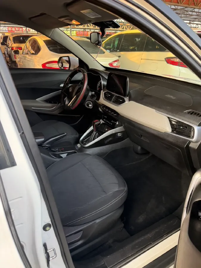 2019 Yema BoJun 1.5L 112HP L4 5MT,autocango,china used car exporter,china ev exporter,chinese used car exporter,chinese used ev exporter