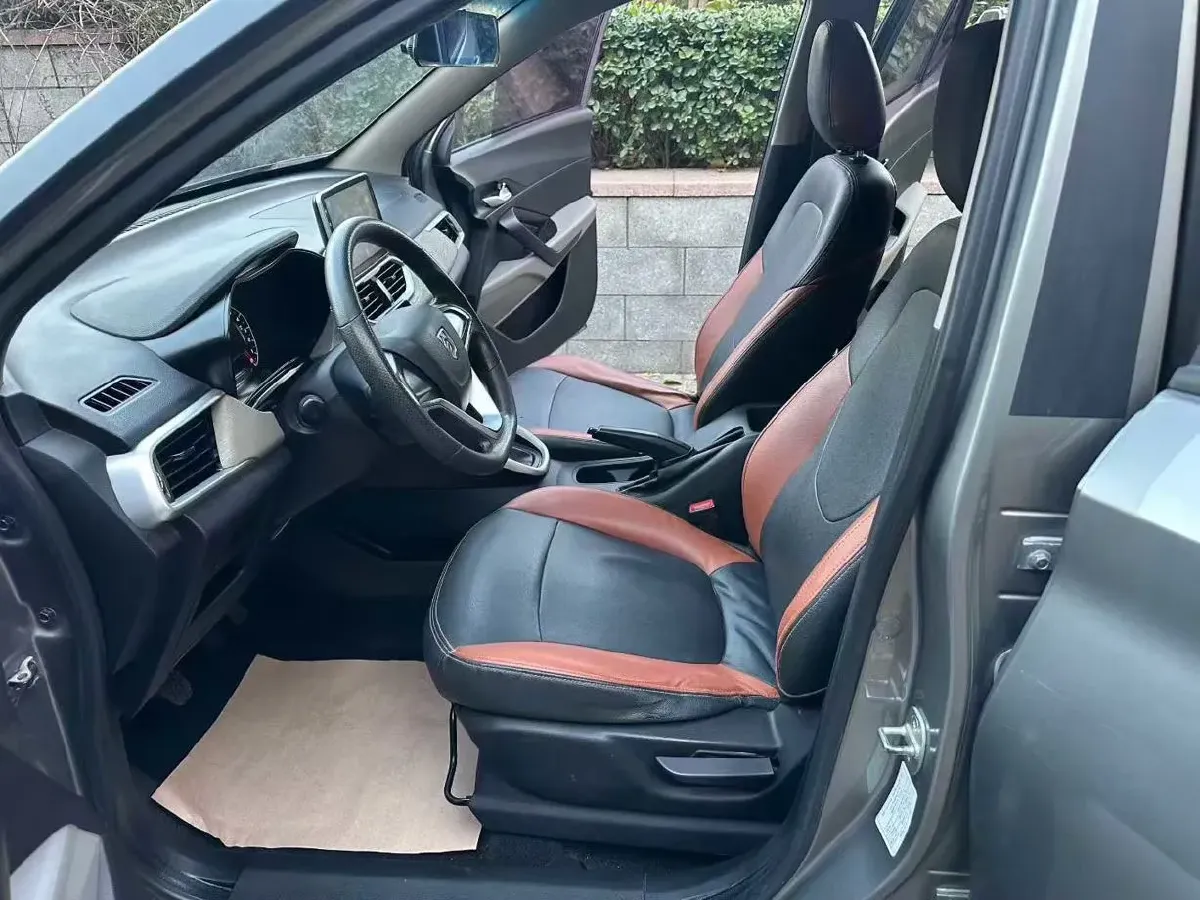 2017 BaoJun 510 1.5L 112HP L4 6MT,autocango,china used car exporter,china ev exporter,chinese used car exporter,chinese used ev exporter