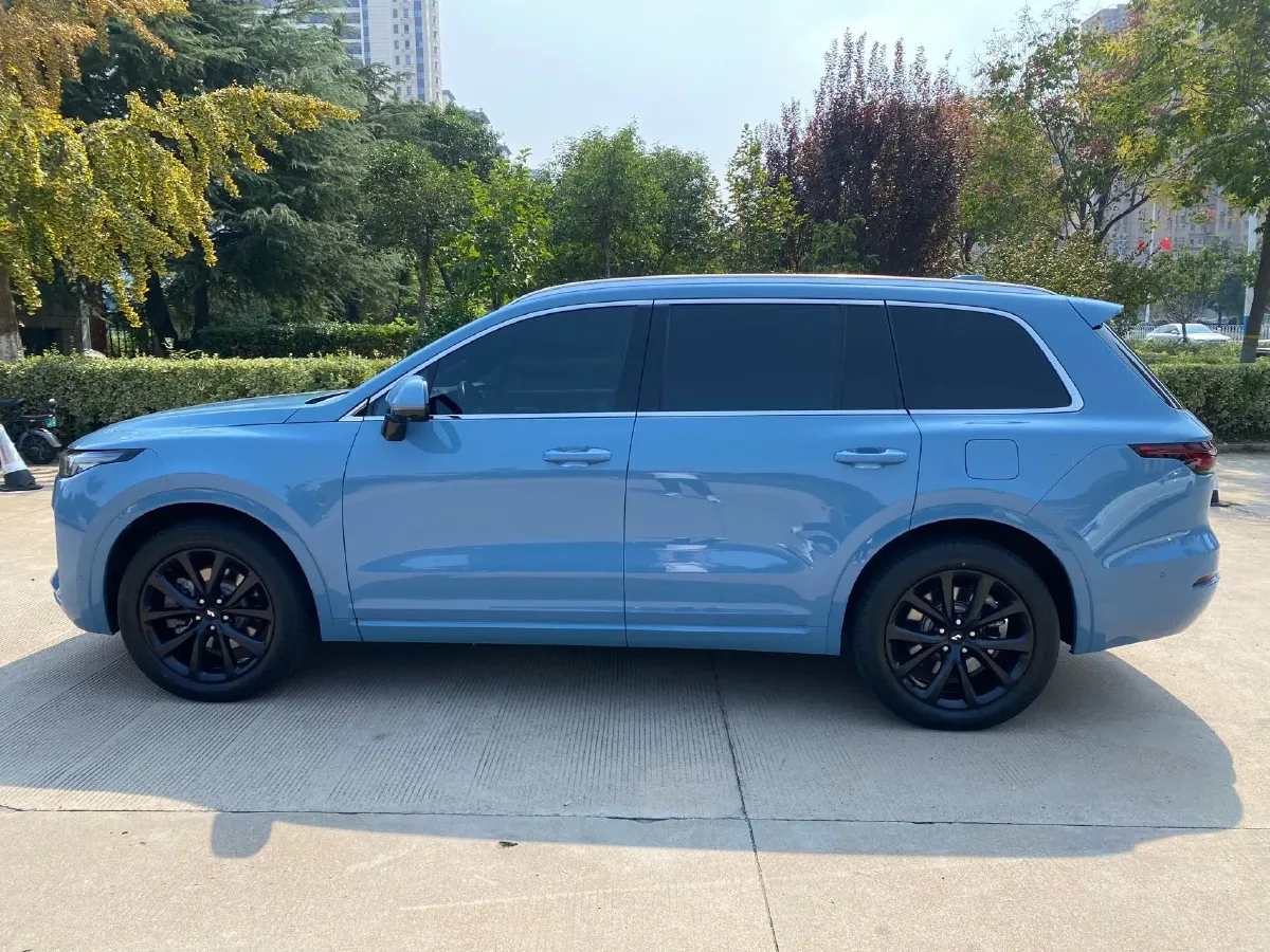 2021 Li ONE Range Extended 131HP REEV 40.5KWH,autocango,china used car exporter,china ev exporter,chinese used car exporter,chinese used ev exporter