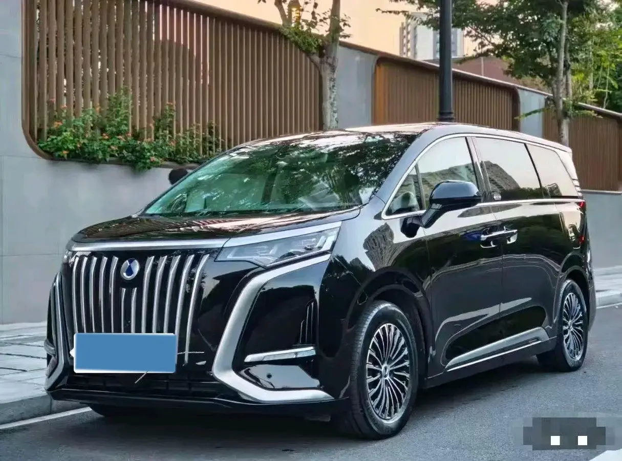 2022 Jaguar XFL 2.0T 250HP L4 8AT