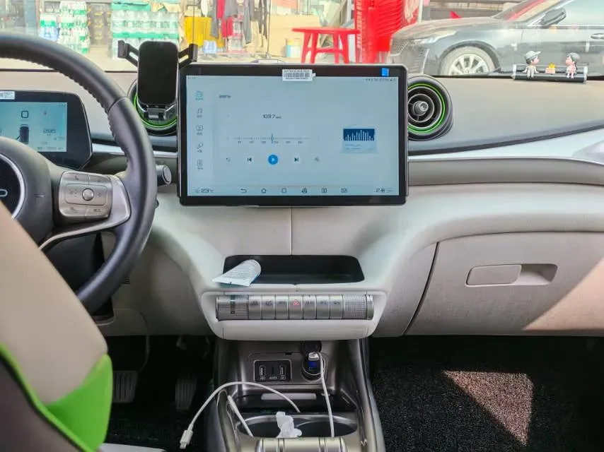 2021 Ford Escort 1.5L 122HP L3 6AT,autocango,china used car exporter,china ev exporter,chinese used car exporter,chinese used ev exporter