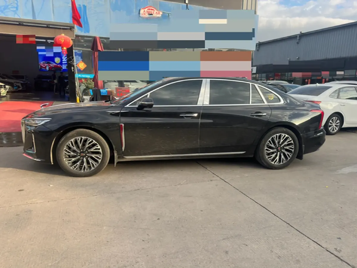 2024 HongQi H5 2.0T 224HP L4 8AT,autocango,china used car exporter,china ev exporter,chinese used car exporter,chinese used ev exporter