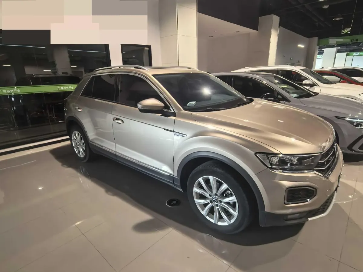 2021 Volkswagen T-Roc 1.4T 150HP L4 7DCT,autocango,china used car exporter,china ev exporter,chinese used car exporter,chinese used ev exporter