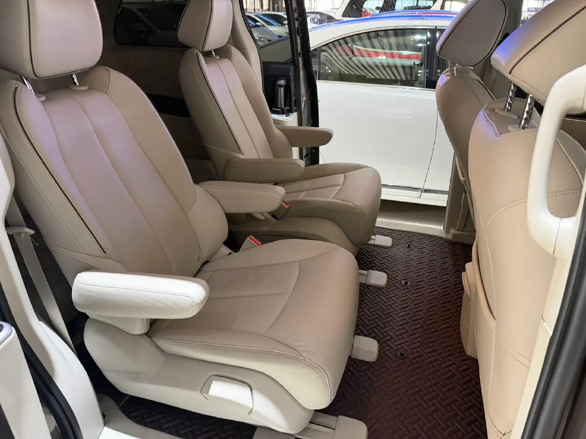 2021 Buick GL8 2.0T 237HP L4 9AT,autocango,china used car exporter,china ev exporter,chinese used car exporter,chinese used ev exporter