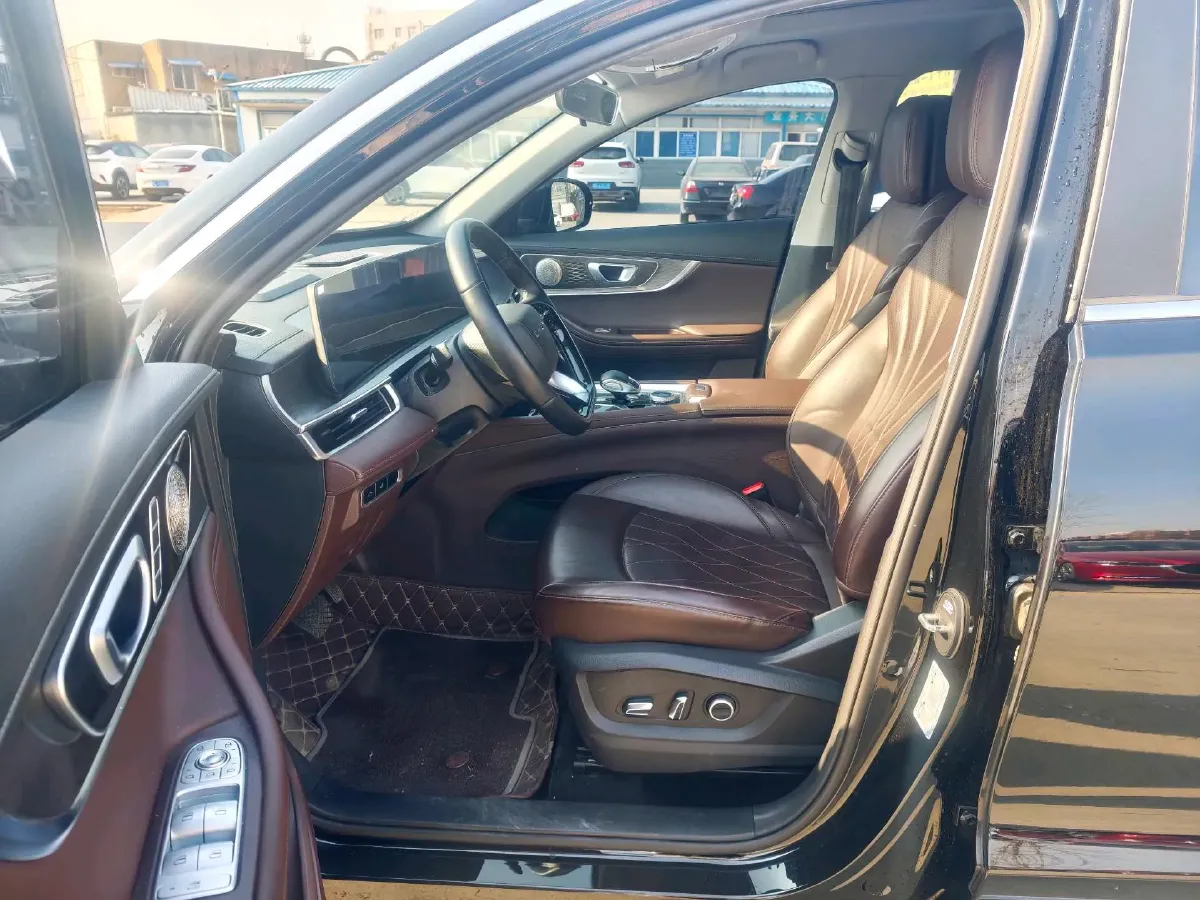 2024 Chery Tiggo 8 PRO 2.0T 254HP L4 8AT,autocango,china used car exporter,china ev exporter,chinese used car exporter,chinese used ev exporter