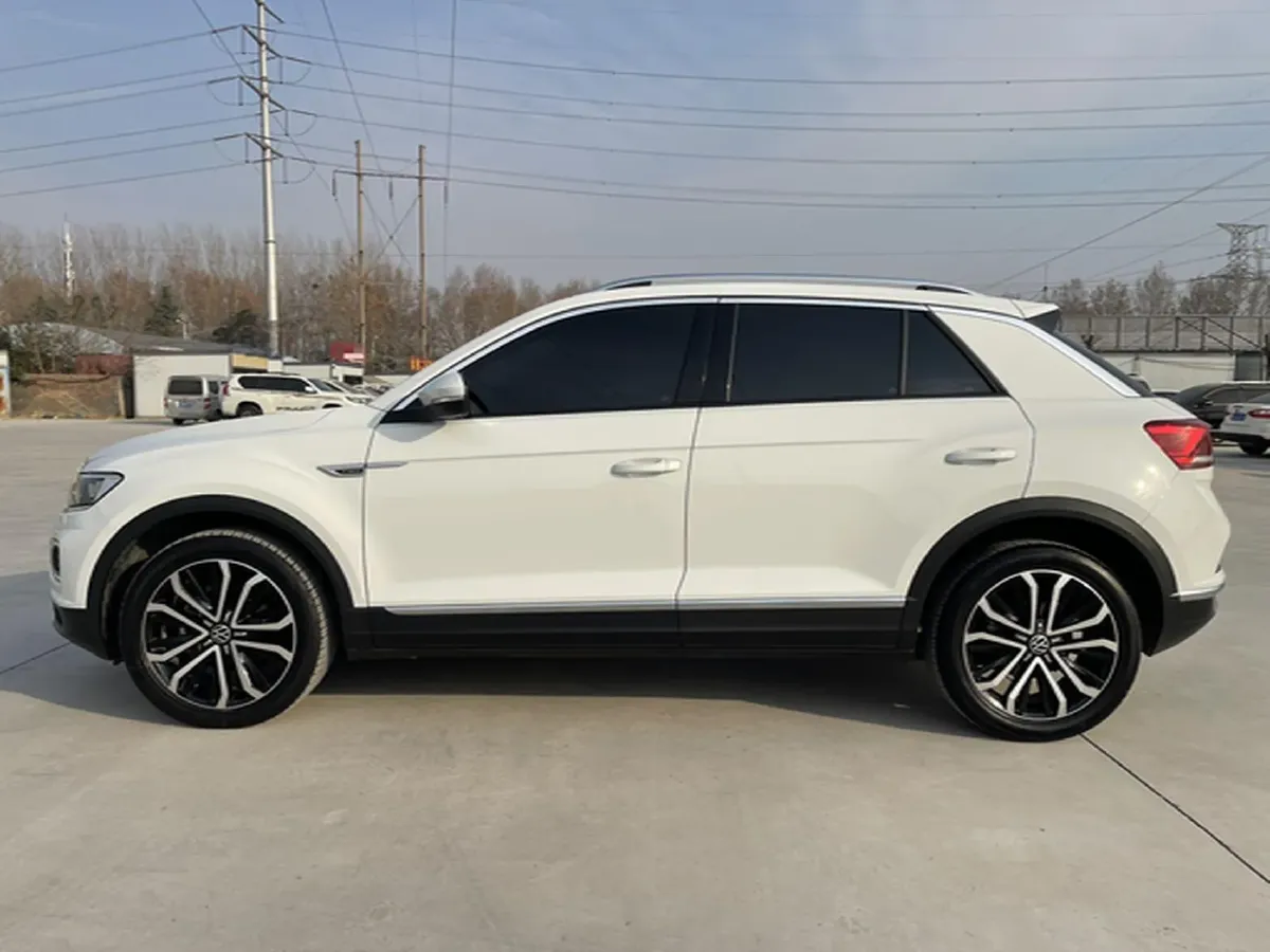2021 Volkswagen T-Roc 1.4T 150HP L4 7DCT,autocango,china used car exporter,china ev exporter,chinese used car exporter,chinese used ev exporter
