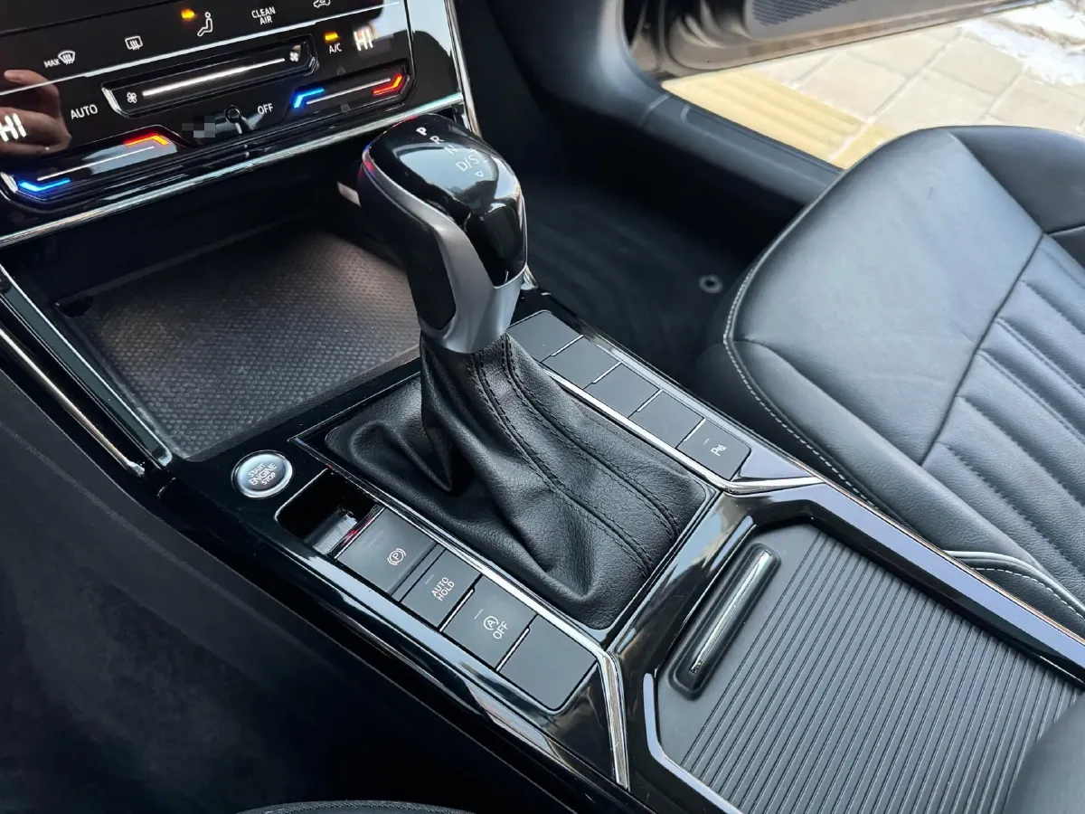 2022 Volkswagen Lamando 1.4T 150HP L4 7DCT,autocango,china used car exporter,china ev exporter,chinese used car exporter,chinese used ev exporter