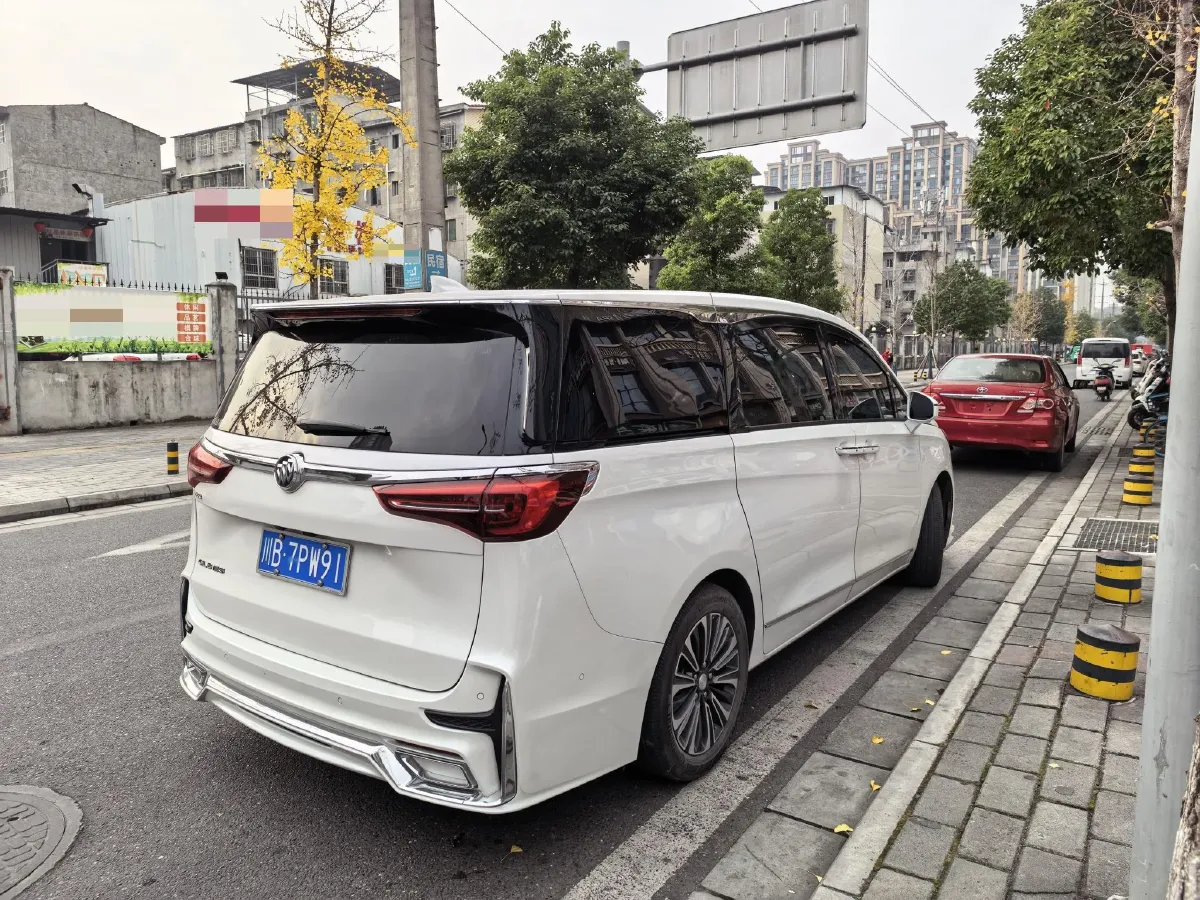 2021 Buick GL8 2.0T 237HP L4 9AT,autocango,china used car exporter,china ev exporter,chinese used car exporter,chinese used ev exporter