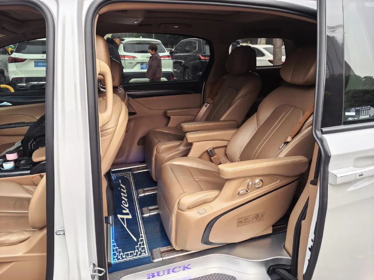 2021 Buick GL8 2.0T 237HP L4 9AT,autocango,china used car exporter,china ev exporter,chinese used car exporter,chinese used ev exporter