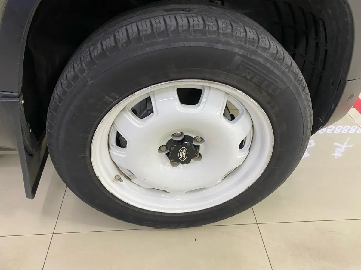 2021 Land Rover Defender 3.0T 400HP L6 8AT,autocango,china used car exporter,china ev exporter,chinese used car exporter,chinese used ev exporter