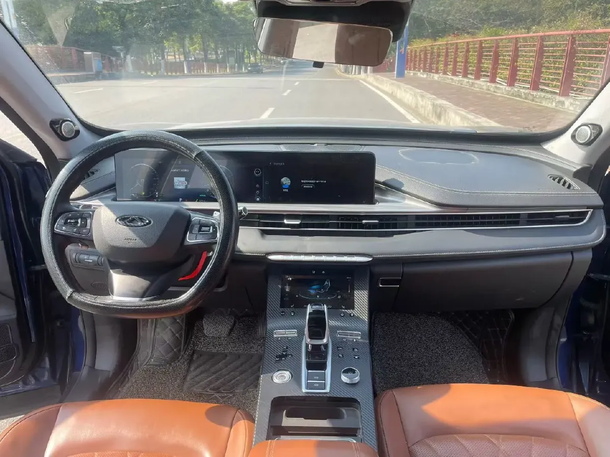 2021 Chery Tiggo 8 Plus 1.6T 197HP L4 7DCT,autocango,china used car exporter,china ev exporter,chinese used car exporter,chinese used ev exporter