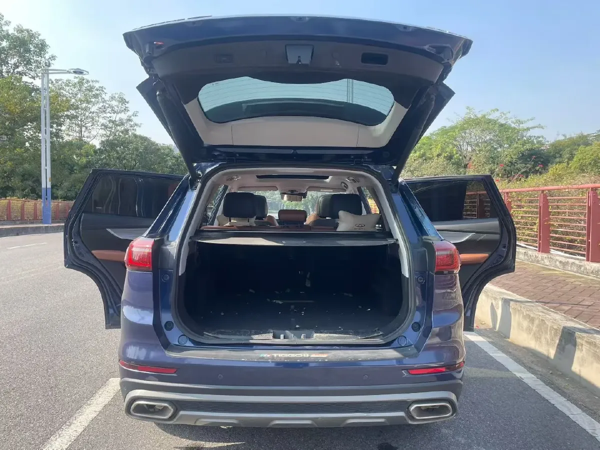 2021 Chery Tiggo 8 Plus 1.6T 197HP L4 7DCT,autocango,china used car exporter,china ev exporter,chinese used car exporter,chinese used ev exporter