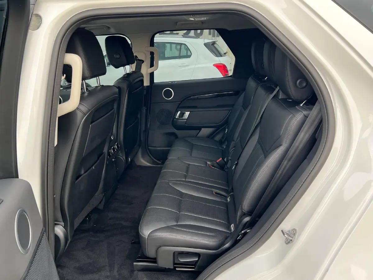 2020 Land Rover Discovery 3.0T 340HP V6 8AT,autocango,china used car exporter,china ev exporter,chinese used car exporter,chinese used ev exporter