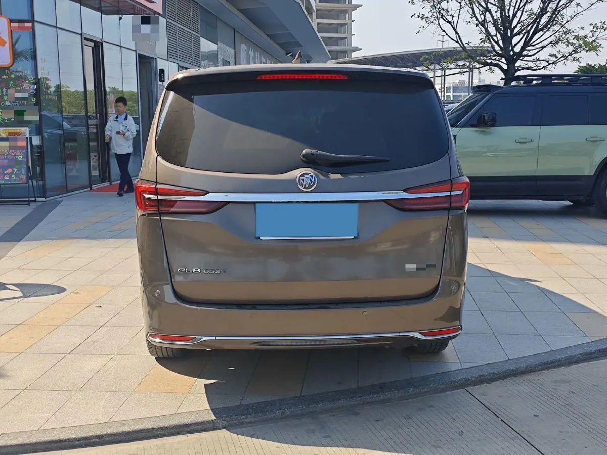2022 Buick GL8 2.0T 237HP L4 9AT,autocango,china used car exporter,china ev exporter,chinese used car exporter,chinese used ev exporter