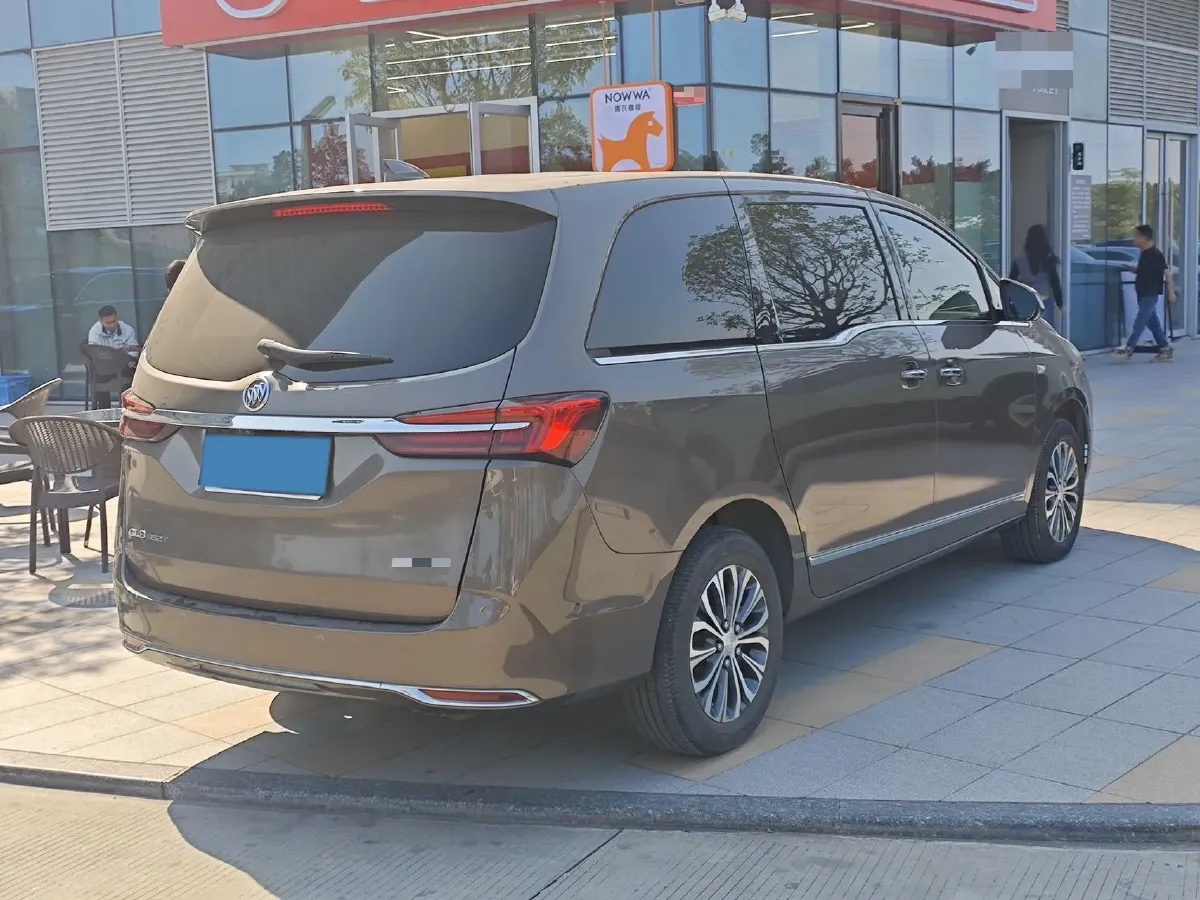 2022 Buick GL8 2.0T 237HP L4 9AT,autocango,china used car exporter,china ev exporter,chinese used car exporter,chinese used ev exporter