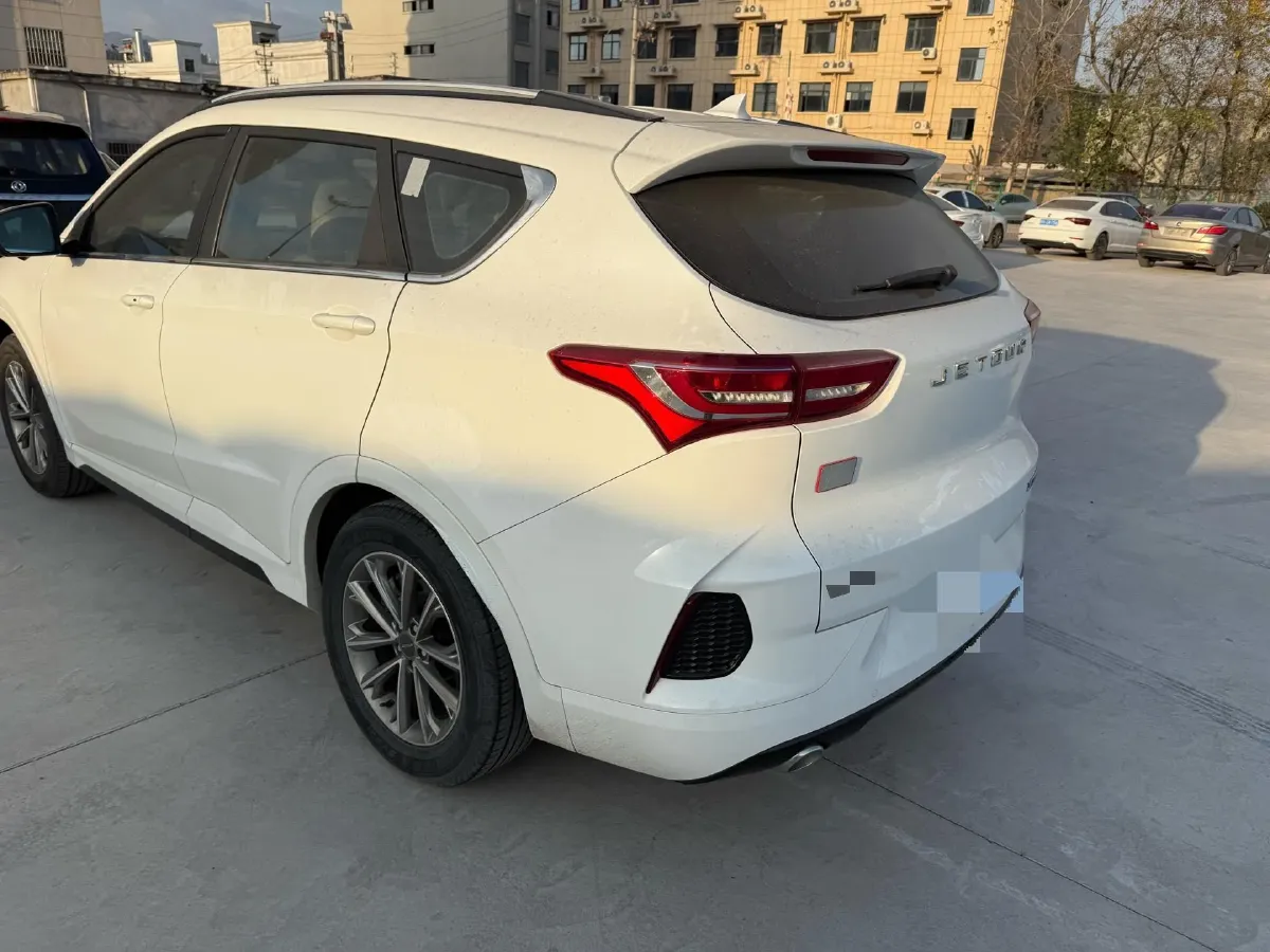 2020 Jetour X70 1.5T 156HP L4 6MT,autocango,china used car exporter,china ev exporter,chinese used car exporter,chinese used ev exporter