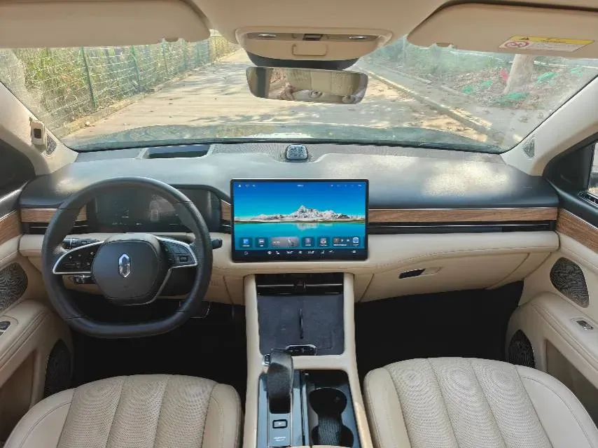 2022 Volvo S60 2.0T 197HP L4 8AT,autocango,china used car exporter,china ev exporter,chinese used car exporter,chinese used ev exporter