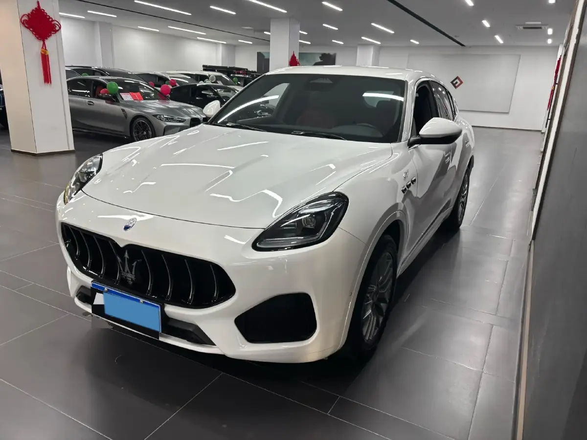 2022 Maserati Levante 2.0T 330HP L4 8AT