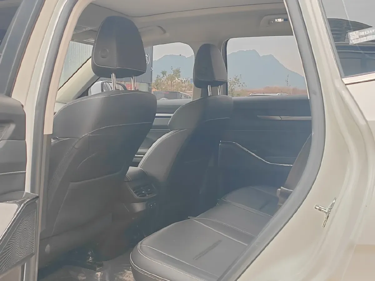 2021 Haval H6 2.0T 211HP L4 7DCT,autocango,china used car exporter,china ev exporter,chinese used car exporter,chinese used ev exporter