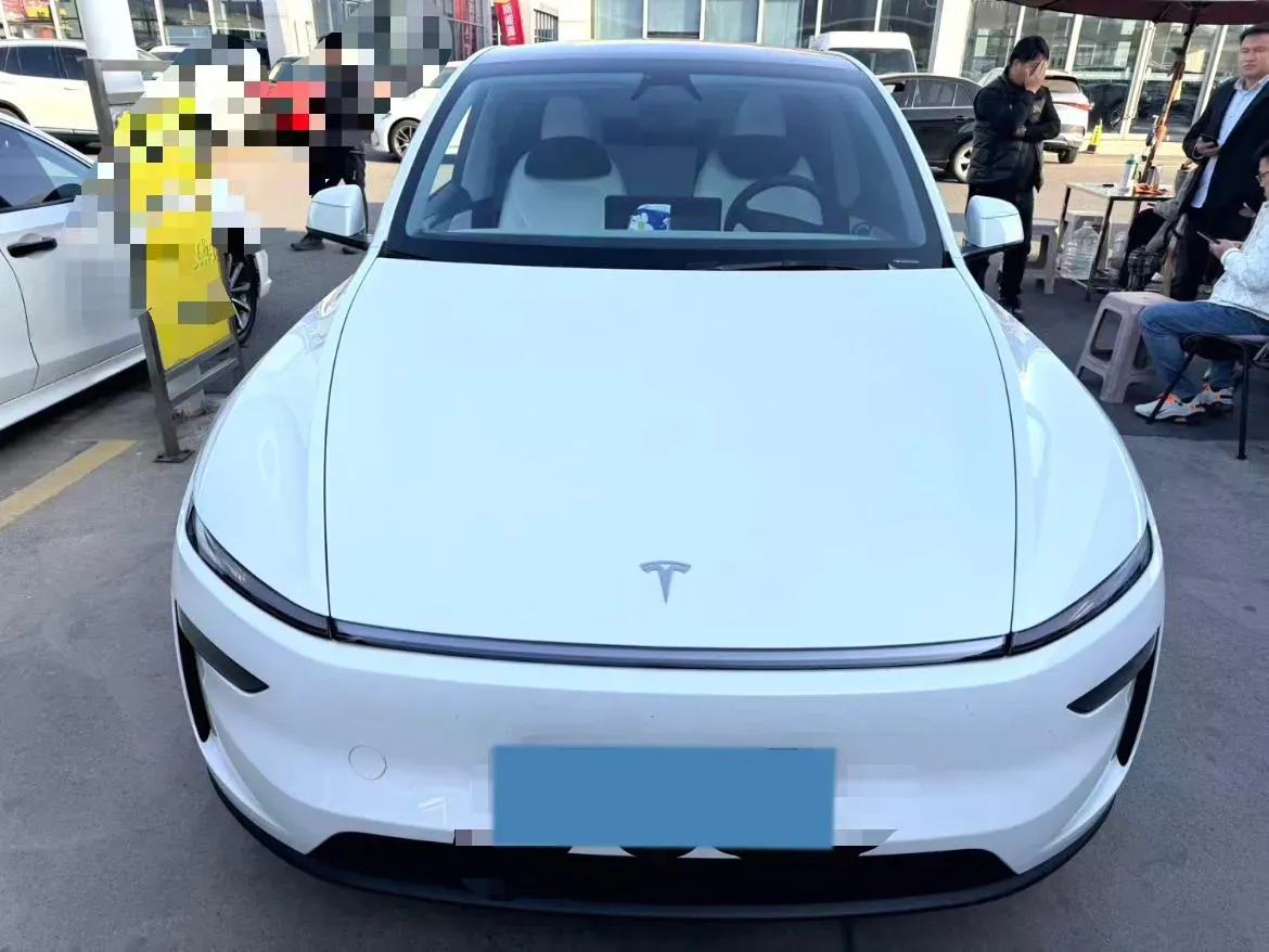 2025 Tesla Model Y BEV,autocango,china used car exporter,china ev exporter,chinese used car exporter,chinese used ev exporter