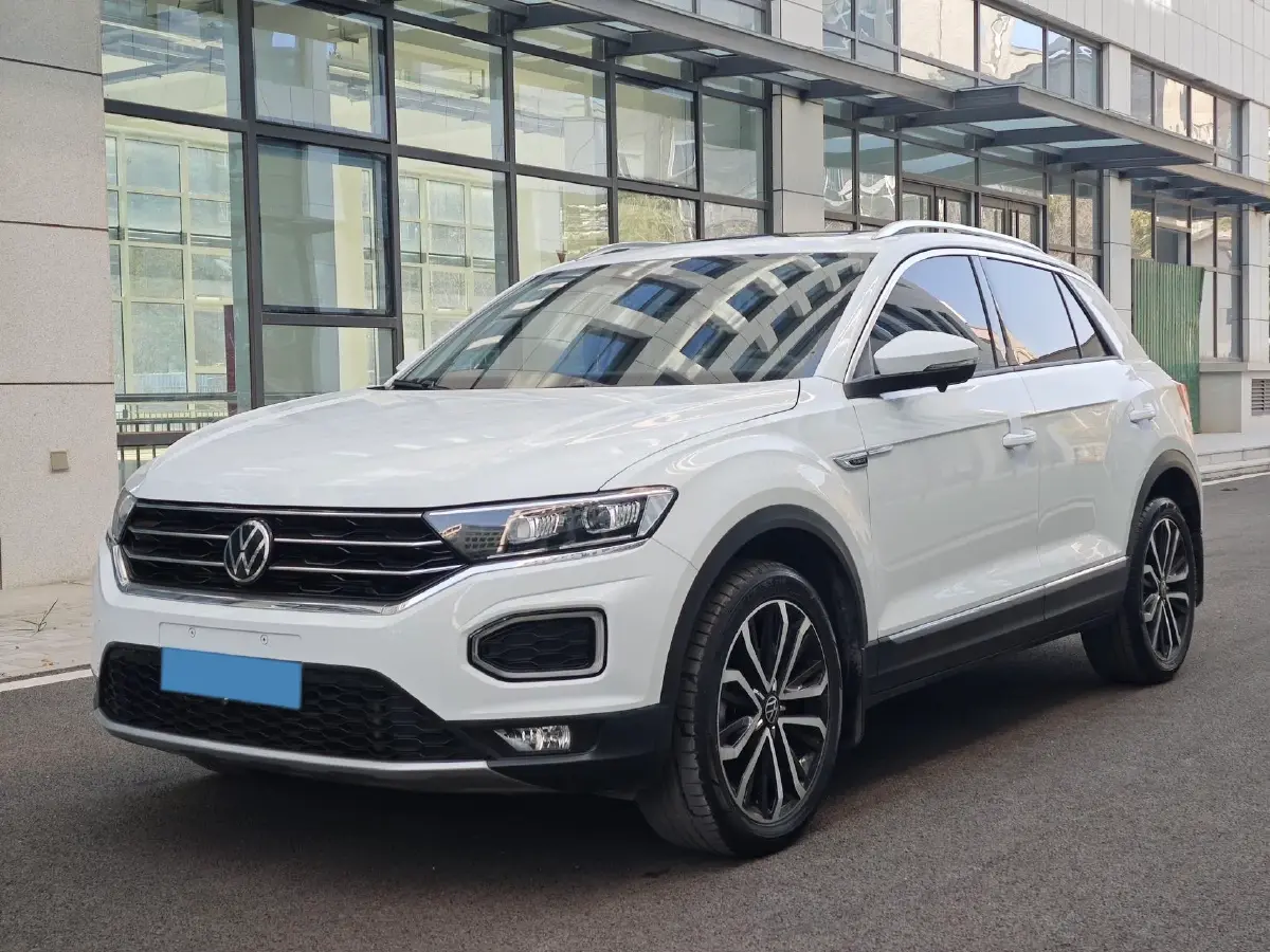 2021 Volkswagen T-Roc 1.4T 150HP L4 7DCT