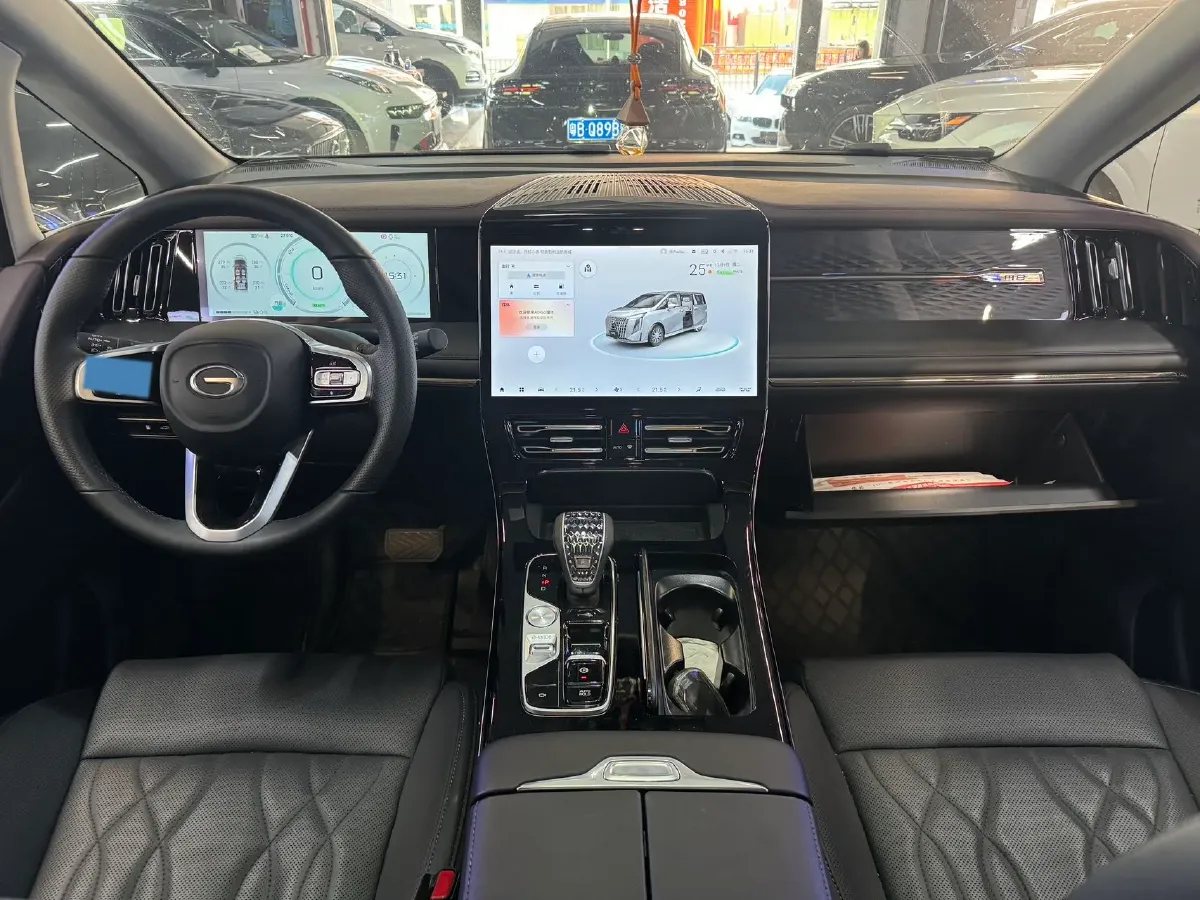 2024 GAC Trumpchi M8 2.0T 190HP L4 2DHT Hybrid,autocango,china used car exporter,china ev exporter,chinese used car exporter,chinese used ev exporter