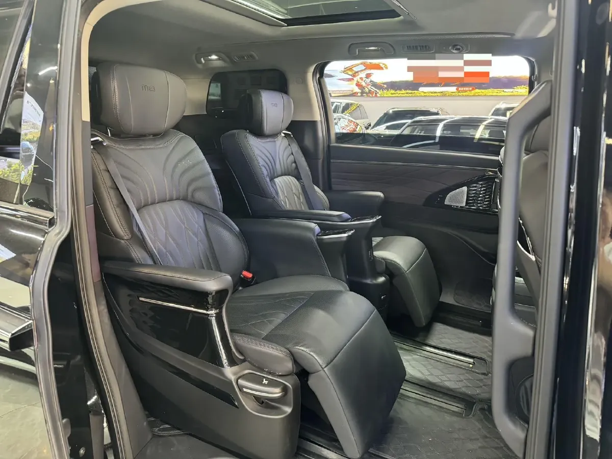 2024 GAC Trumpchi M8 2.0T 190HP L4 2DHT Hybrid,autocango,china used car exporter,china ev exporter,chinese used car exporter,chinese used ev exporter