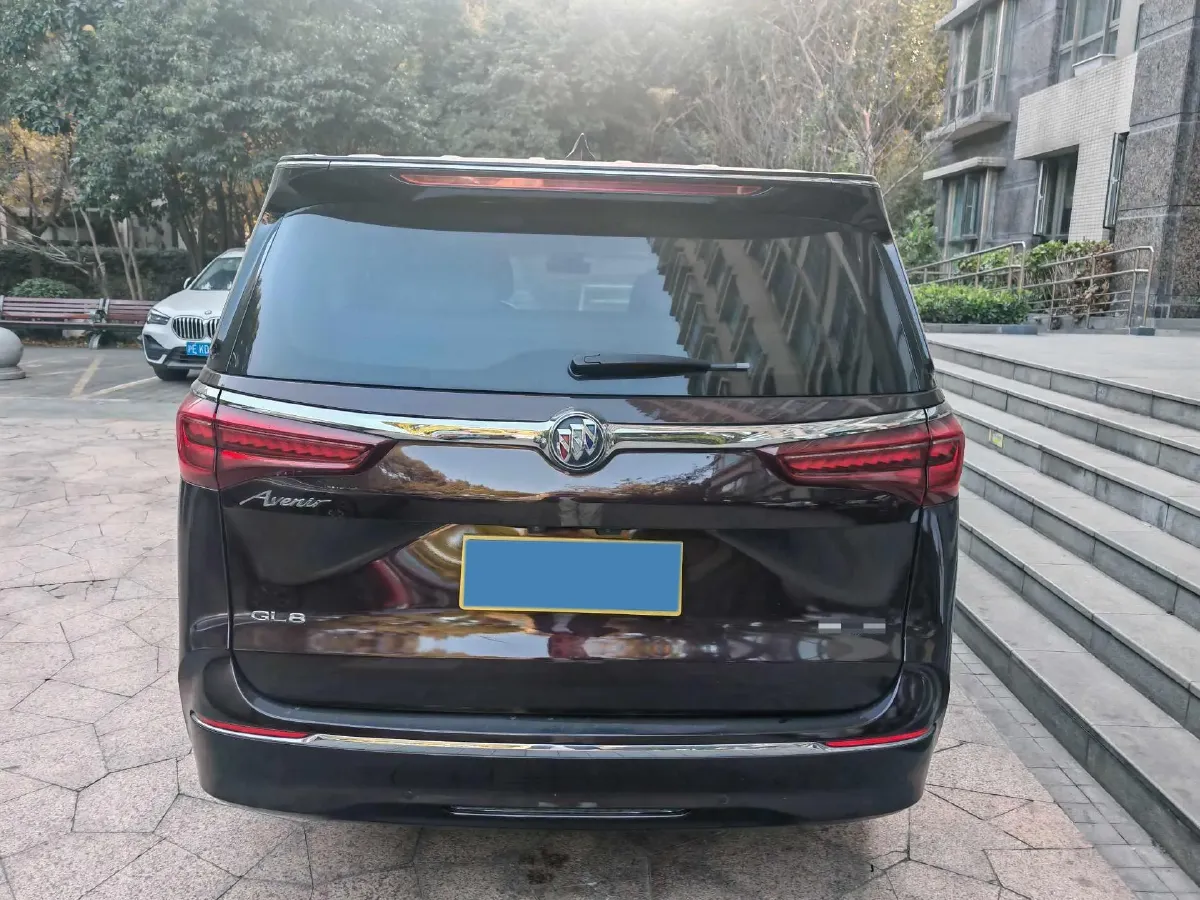 2020 Buick GL8 2.0T 237HP L4 9AT,autocango,china used car exporter,china ev exporter,chinese used car exporter,chinese used ev exporter