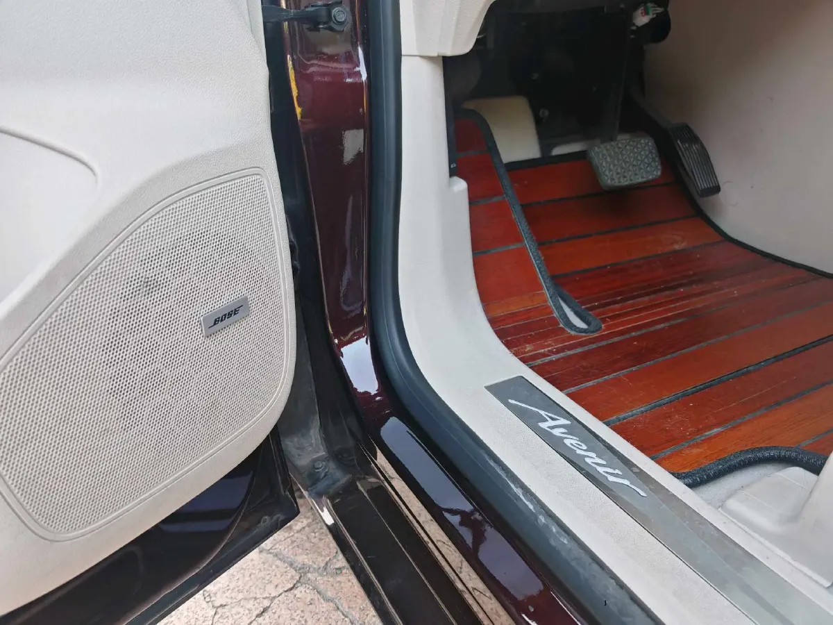 2020 Buick GL8 2.0T 237HP L4 9AT,autocango,china used car exporter,china ev exporter,chinese used car exporter,chinese used ev exporter