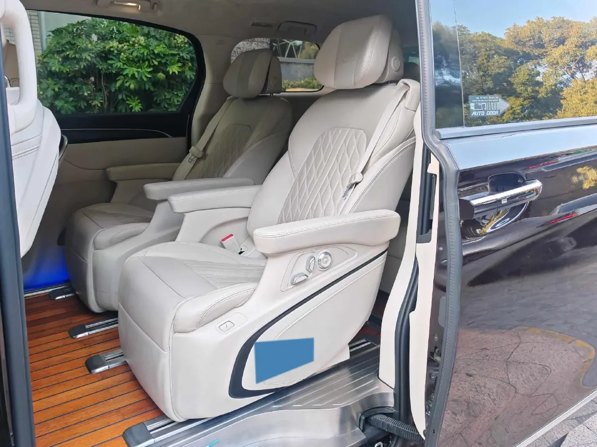 2020 Buick GL8 2.0T 237HP L4 9AT,autocango,china used car exporter,china ev exporter,chinese used car exporter,chinese used ev exporter