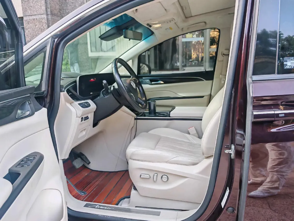 2020 Buick GL8 2.0T 237HP L4 9AT,autocango,china used car exporter,china ev exporter,chinese used car exporter,chinese used ev exporter