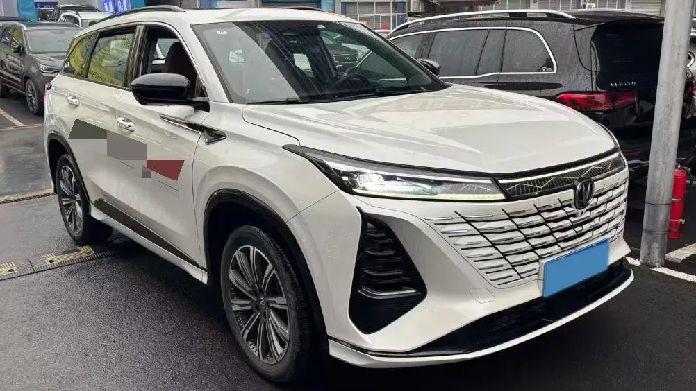 2024 ChangAn CS75 Plus 2.0T 233HP L4 8AT,autocango,china used car exporter,china ev exporter,chinese used car exporter,chinese used ev exporter