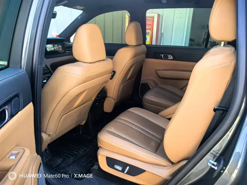 2020 Li ONE Range Extended 131HP REEV 40.5KWH,autocango,china used car exporter,china ev exporter,chinese used car exporter,chinese used ev exporter