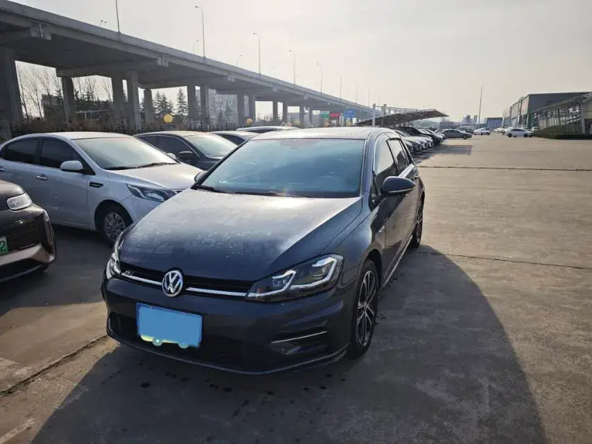 2020 Volkswagen Golf 1.4T 150HP L4 7DCT